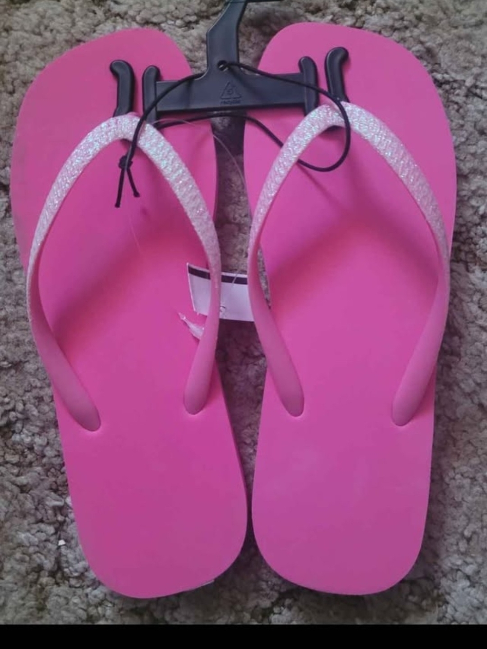 Womenβs/girl's Pink Glitter Strap Flip Flops.Size 6
